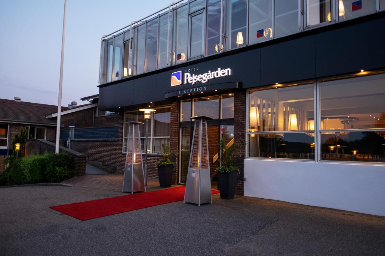 Hotel Pejsegaarden Brædstrup エクステリア 写真